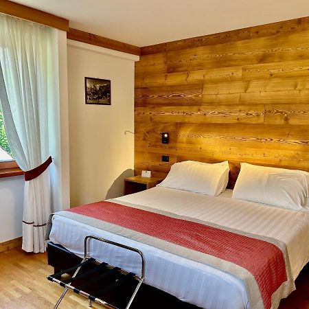 Hotel Croux Courmayeur Ngoại thất bức ảnh