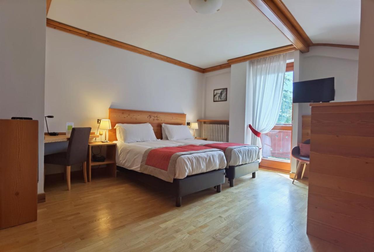 Hotel Croux Courmayeur Ngoại thất bức ảnh